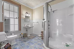 335 Eastview St, Morganton, NC 28655 - Photo 28