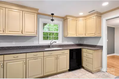 200 Allen Mountain Drive, Black Mountain, NC 28711 - Photo 18