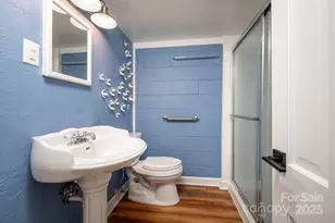 200 Allen Mountain Dr, Black Mountain, NC 28711 - Photo 32