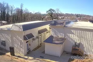 198 Cowan St, Rutherfordton, NC 28139 - Photo 2