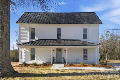 828 N Main Street, Mount Pleasant, NC 28124 - Photo 1