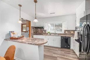 145 Killian St, Waynesville, NC 28786 - Photo 8