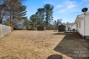 109 Willow Brook Rd, Hendersonville, NC 28792 - Photo 34