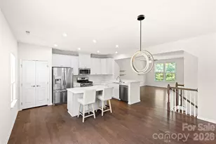 4248 Audubon Pk Dr, Charlotte, NC 28217 - Photo 8