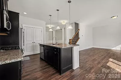 10004 Michael Crossing Drive, Charlotte, NC 28213 - Photo 10