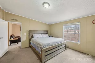 5610 Wildwood Ct, Bessemer City, NC 28016 - Photo 18