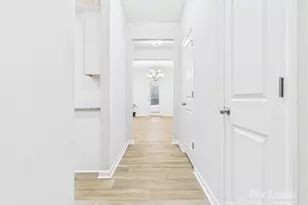 5939 River Mdw Ct, Charlotte, NC 28213 - Photo 2