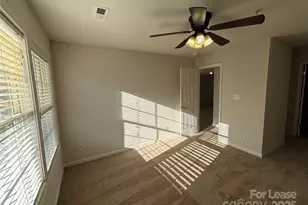 938 Plaza Walk Dr, Charlotte, NC 28215 - Photo 20