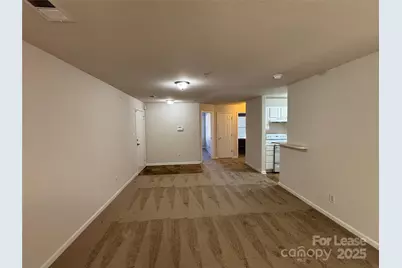 938 Plaza Walk Drive, Charlotte, NC 28215 - Photo 4