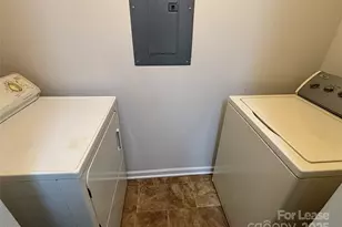 938 Plaza Walk Dr, Charlotte, NC 28215 - Photo 36