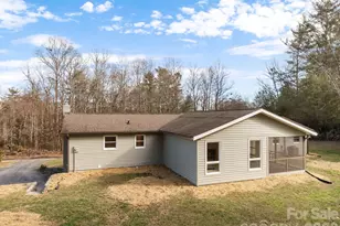 23 Coronet Ln, Hendersonville, NC 28792 - Photo 12