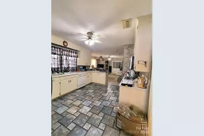 105 Woodlawn Drive, Morganton, NC 28655 - Photo 8