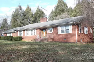 105 Woodlawn Dr, Morganton, NC 28655 - Photo 1