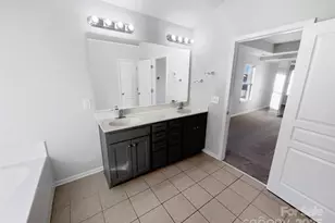 209 Minitree Ln, Charlotte, NC 28214 - Photo 20