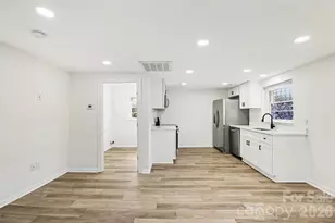 655 Ridgecrest Dr, Mooresville, NC 28115 - Photo 12