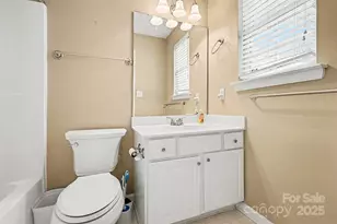 6652 Allness Glen Ln, Charlotte, NC 28269 - Photo 10