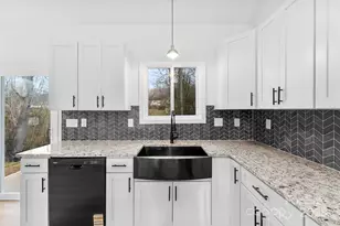 516 N Mulberry St, Cherryville, NC 28021 - Photo 12