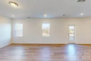 1330 Fremont Dr, Wingate, NC 28174 - Photo 8