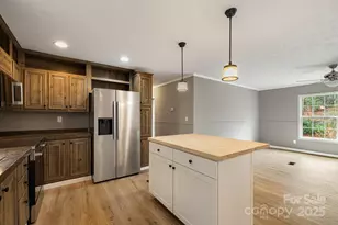 216 Windy Cove Dr, Horse Shoe, NC 28742 - Photo 14