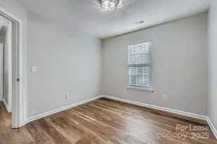 3538 Joel Turner Dr, Charlotte, NC 28216 - Photo 10