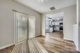 3538 Joel Turner Dr, Charlotte, NC 28216 - Photo 6