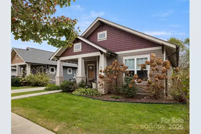 32 Bungalow Way, Brevard, NC 28712 - Photo 1