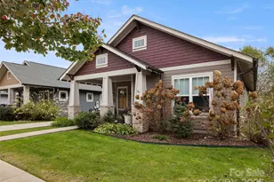 32 Bungalow Wy, Brevard, NC 28712 - Photo 1