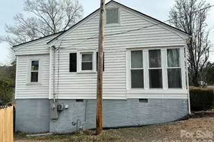 1507 Fayetteville Rd, Rockingham, NC 28379 - Photo 6