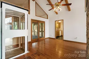 111 S Valley View Dr, Mars Hill, NC 28754 - Photo 14