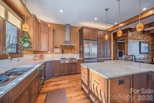 333 Kanasdatsi Dr, Brevard, NC 28712 - Photo 20