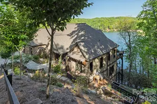 333 Kanasdatsi Dr, Brevard, NC 28712 - Photo 4