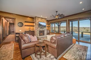 333 Kanasdatsi Dr, Brevard, NC 28712 - Photo 36