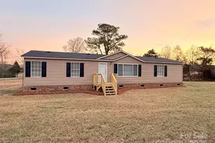 3703 Pink Plyler Rd, Lancaster, SC 29720 - Photo 2