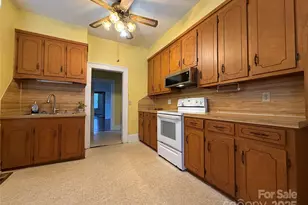 112 E Ashe St, Wadesboro, NC 28170 - Photo 4