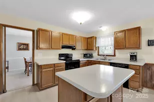 123 Linville Dr, Matthews, NC 28105 - Photo 14