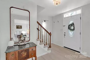 123 Linville Dr, Matthews, NC 28105 - Photo 4