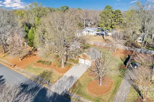 123 Linville Dr, Matthews, NC 28105 - Photo 38