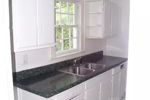 655 Bradford Dr, Charlotte, NC 28208 - Photo 4