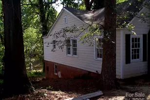 655 Bradford Dr, Charlotte, NC 28208 - Photo 22