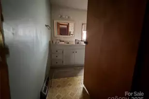 1630 Pleasant Ridge Rd, State Road, NC 28676 - Photo 16