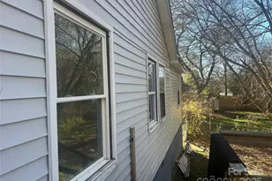 306 Valley St, Stanley, NC 28164 - Photo 18