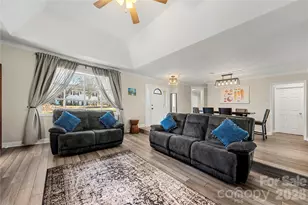 8615 Golf Ridge Dr, Charlotte, NC 28277 - Photo 12