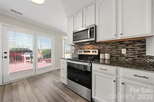 8615 Golf Ridge Dr, Charlotte, NC 28277 - Photo 16