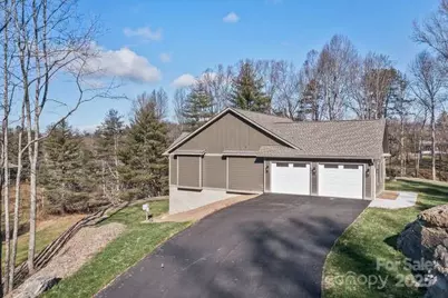 105 Sheila Wynne Drive #8, Fletcher, NC 28732 - Photo 2