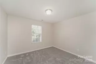 11123 Silver Glen Ln, Charlotte, NC 28262 - Photo 4