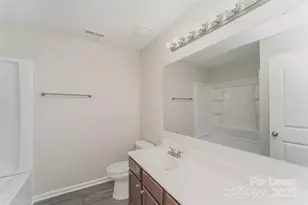 11123 Silver Glen Ln, Charlotte, NC 28262 - Photo 8