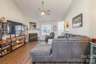 566 Chase Brook Dr, Rock Hill, SC 29732 - Photo 4