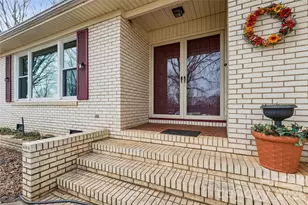 14409 Springwater Dr, Matthews, NC 28105 - Photo 2