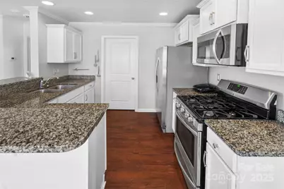 3735 Ernie Drive, Charlotte, NC 28269 - Photo 10