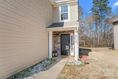 3735 Ernie Drive, Charlotte, NC 28269 - Photo 2